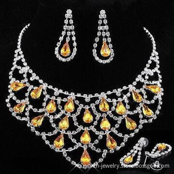 Euramerican fashion necklace sets, the necklace can match the earrings, necklace and rings